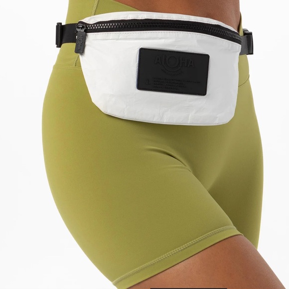 ALOHA Mini Hip Pack - Picture 3 of 7